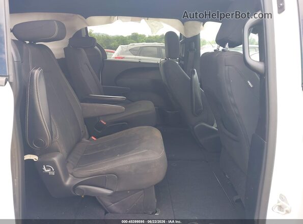 2C4RC1FG3KR653147 2019 CHRYSLER PACIFICA White VIN კოდის სტიკერის ხედი