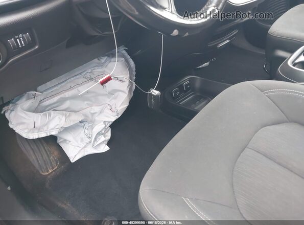 2C4RC1FG3KR653147 2019 CHRYSLER PACIFICA White წინა პანელის ხედი