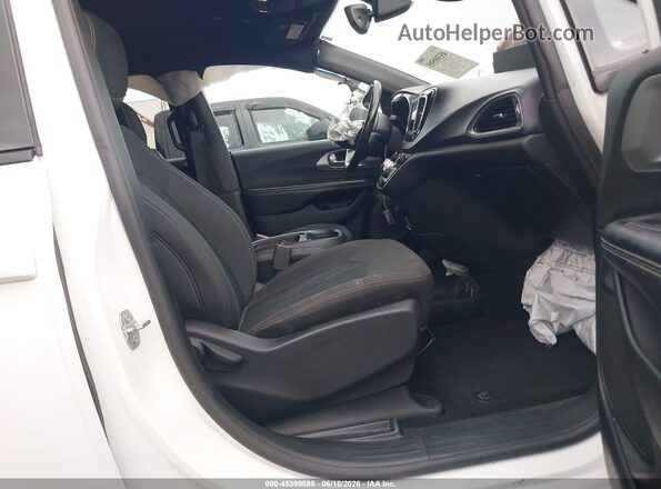 2C4RC1FG3KR653147 2019 CHRYSLER PACIFICA White წინა სალონის ხედი