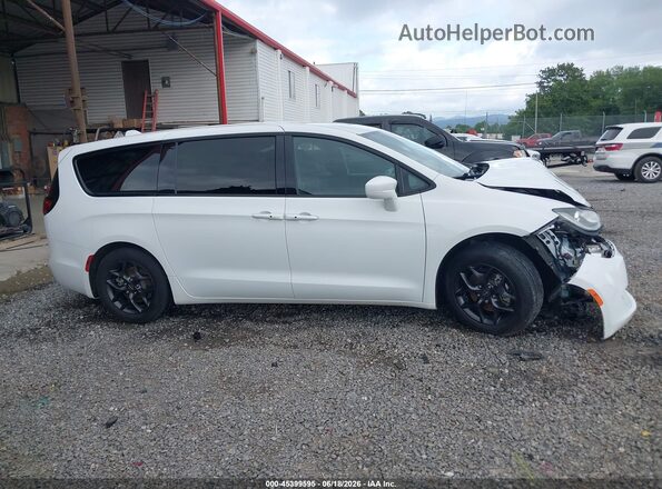 2C4RC1FG3KR653147 2019 CHRYSLER PACIFICA White უკანა სალონის ხედი
