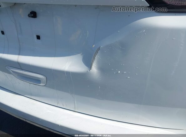 2C4RC1FG4JR125759 2018 CHRYSLER PACIFICA Белый 