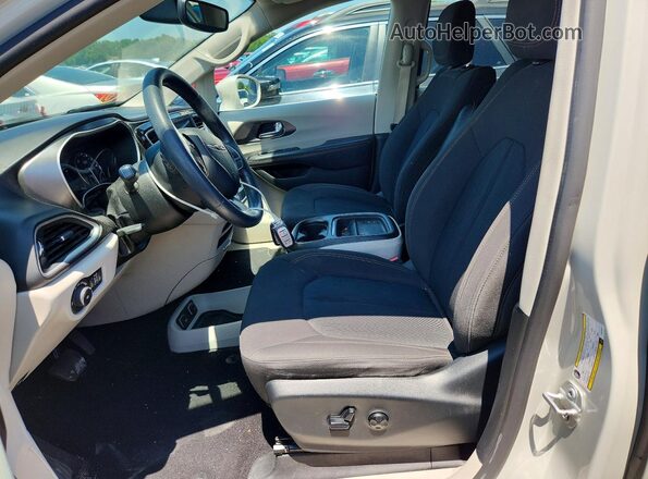 2C4RC1FG4LR124517 2020 CHRYSLER PACIFICA Beige წინა სალონის ხედი