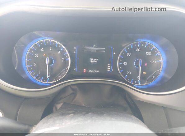 2C4RC1FG5JR193911 2018 CHRYSLER PACIFICA Красный Вид задних сидений