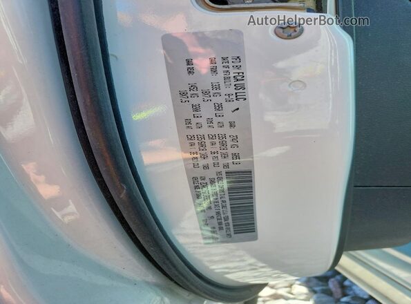 2C4RC1FG7JR365727 2018 CHRYSLER PACIFICA White 