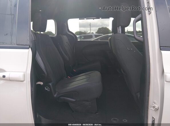 2C4RC1FG7KR609250 2019 CHRYSLER PACIFICA Gray Widok naklejki z numerem VIN