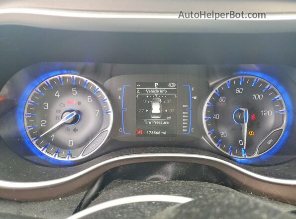 2C4RC1FG9KR705235 2019 CHRYSLER PACIFICA Silver Instrument cluster view