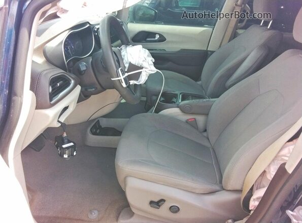 2C4RC1FG9MR598741 2021 CHRYSLER PACIFICA Blue Front interior view