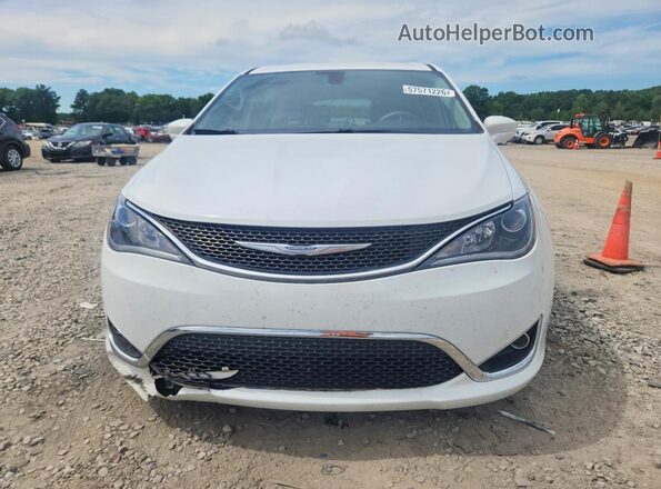 2C4RC1FGXJR113180 2018 CHRYSLER PACIFICA Белый Вид спереди