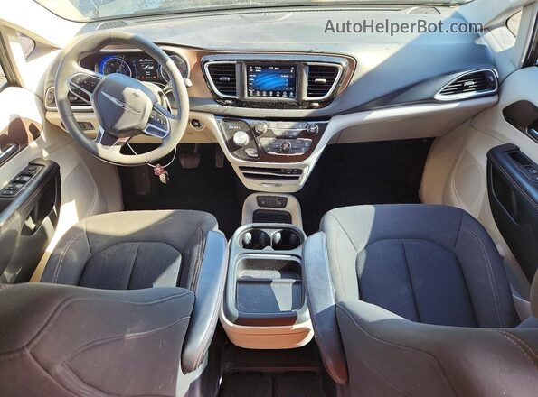 2C4RC1FGXJR115690 2018 CHRYSLER PACIFICA Gray 