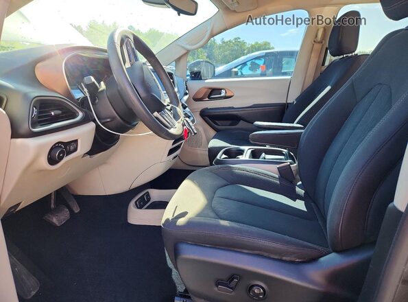 2C4RC1FGXJR115690 2018 CHRYSLER PACIFICA Gray 