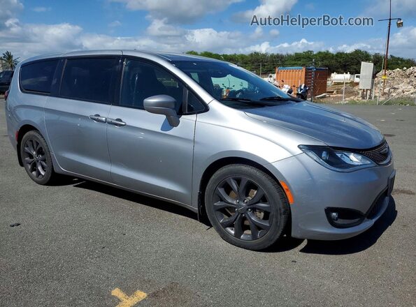 2C4RC1FGXKR567348 2019 CHRYSLER PACIFICA Silver Передня права чверть