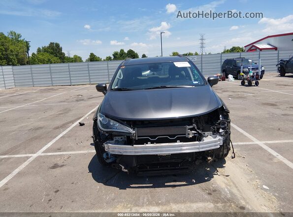 2C4RC1FGXLR102067 2020 CHRYSLER PACIFICA Gray Vista interior trasera