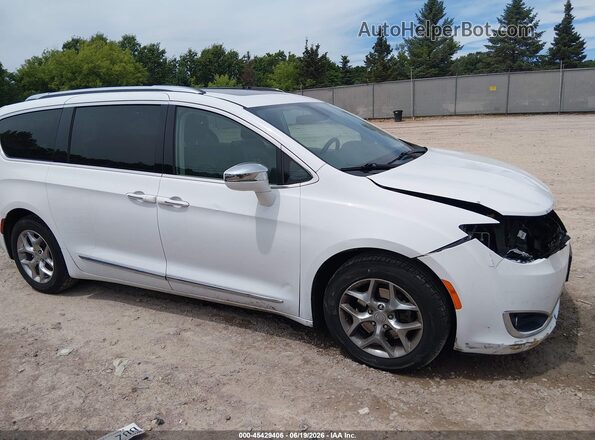 2C4RC1GG0JR272272 2018 CHRYSLER PACIFICA White Սալոնի հետևի տեսք