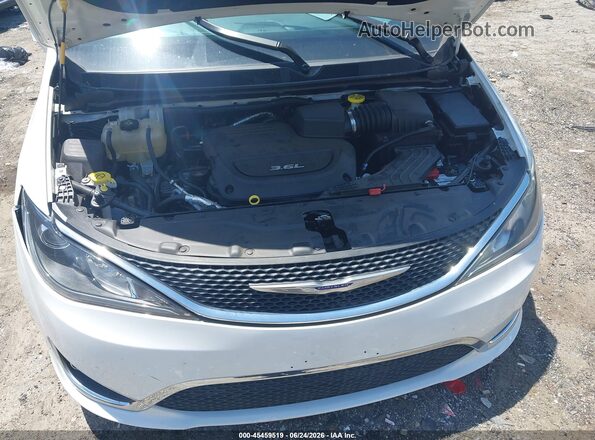 2C4RC1GG0JR272398 2018 CHRYSLER PACIFICA White Հետևի տեսք