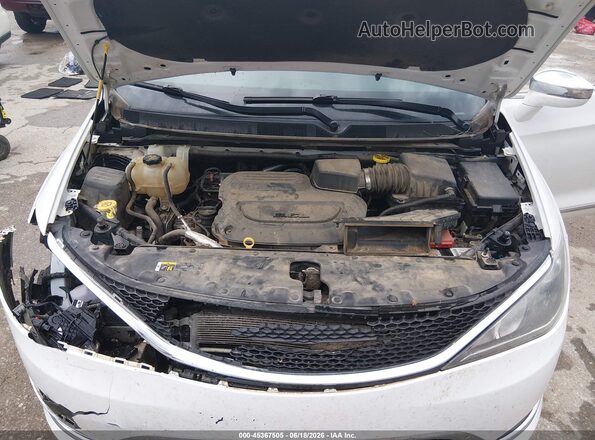 2C4RC1GG0LR109737 2020 CHRYSLER PACIFICA White Հետևի տեսք