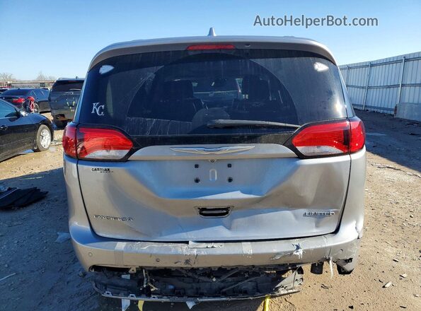 2C4RC1GG1JR103572 2018 CHRYSLER PACIFICA Silver Rear view