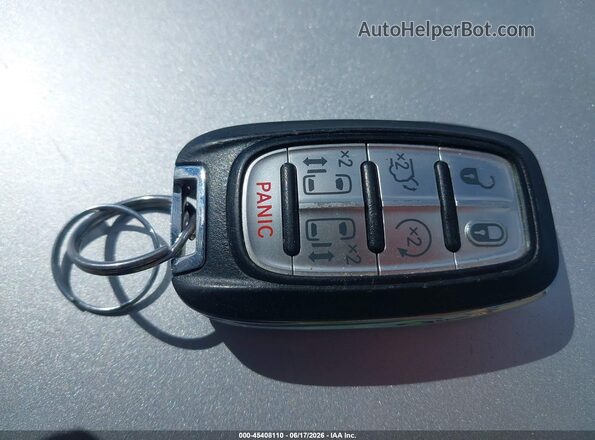 2C4RC1GG1JR276055 2018 CHRYSLER PACIFICA Burgundy წინა პანელის ხედი