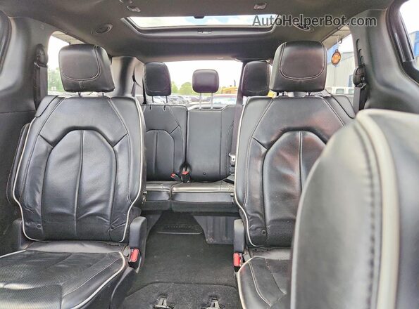 2C4RC1GG1KR705499 2019 CHRYSLER PACIFICA Gray Հետևի նստատեղերի տեսք