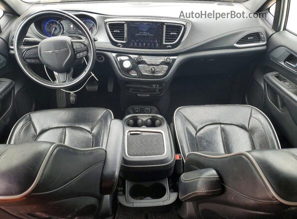 2C4RC1GG1LR118835 2020 CHRYSLER PACIFICA White Вид панелі приладів