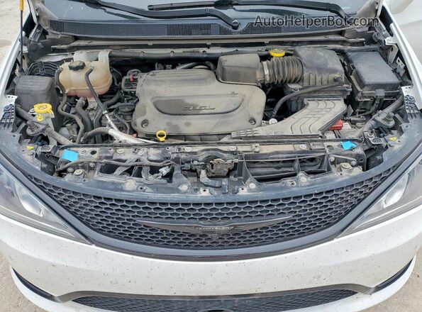 2C4RC1GG1LR118835 2020 CHRYSLER PACIFICA White Вид підкапотного простору