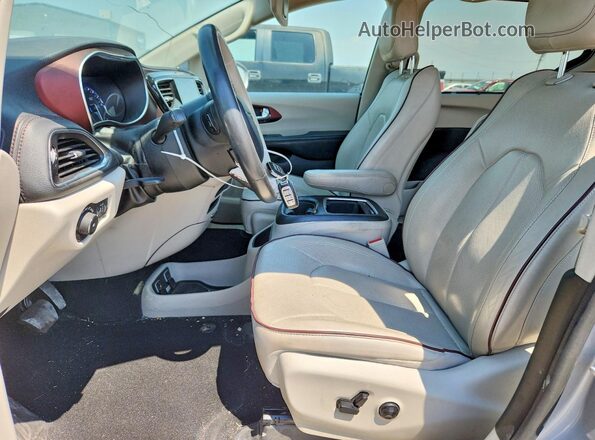 2C4RC1GG1LR156369 2020 CHRYSLER PACIFICA Gray წინა სალონის ხედი