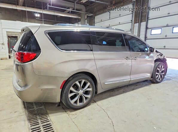 2C4RC1GG2HR727536 2017 CHRYSLER PACIFICA Tan 