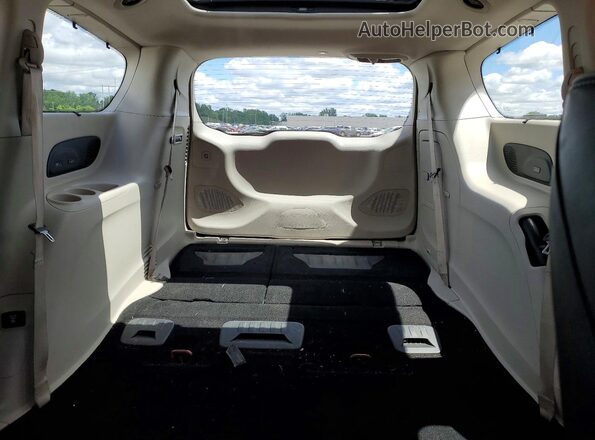 2C4RC1GG2JR364855 2018 CHRYSLER PACIFICA Коричневый Вид задних сидений