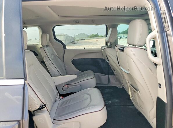 2C4RC1GG3HR585732 2017 CHRYSLER PACIFICA Gray Vista interior trasera