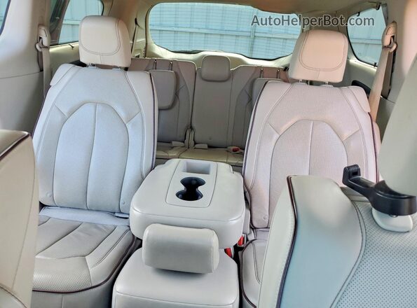 2C4RC1GG3HR591336 2017 CHRYSLER PACIFICA Burgundy Вид задніх сидінь