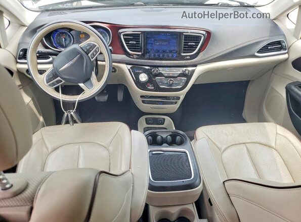 2C4RC1GG3HR648179 2017 CHRYSLER PACIFICA Silver წინა პანელის ხედი