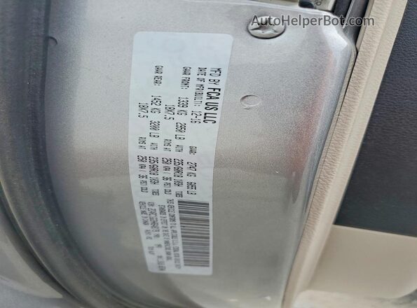 2C4RC1GG3HR648179 2017 CHRYSLER PACIFICA Silver VIN კოდის სტიკერის ხედი