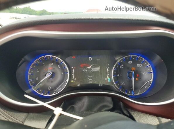 2C4RC1GG3HR648179 2017 CHRYSLER PACIFICA Silver ხელსაწყოთა პანელის ხედი