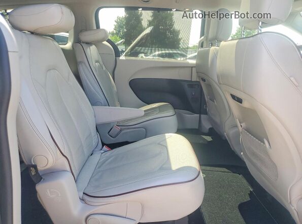 2C4RC1GG3KR731439 2019 CHRYSLER PACIFICA Черный 