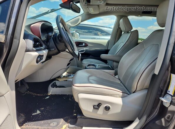 2C4RC1GG3LR284158 2020 CHRYSLER PACIFICA Gray Widok wnętrza z przodu