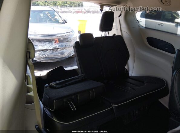 2C4RC1GG3NR110433 2022 CHRYSLER PACIFICA Gray 