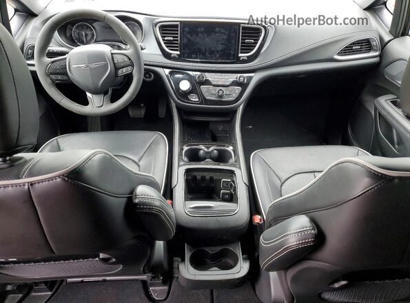 2C4RC1GG3TR170032 2026 CHRYSLER PACIFICA Черный Вид панели приборов