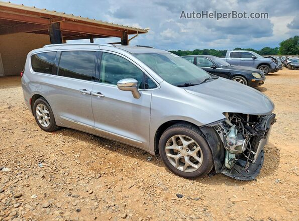 2C4RC1GG4JR246015 2018 CHRYSLER PACIFICA Silver Przód prawy