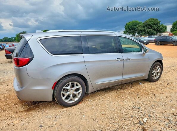 2C4RC1GG4JR246015 2018 CHRYSLER PACIFICA Silver Tył prawy