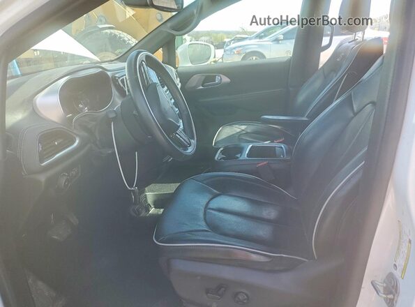 2C4RC1GG4JR310893 2018 CHRYSLER PACIFICA White წინა სალონის ხედი