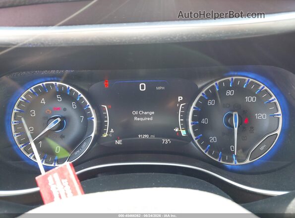 2C4RC1GG4JR333669 2018 CHRYSLER PACIFICA Красный Вид задних сидений