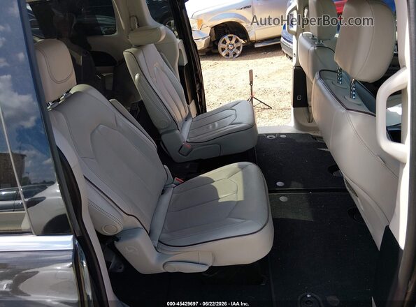 2C4RC1GG4LR163140 2020 CHRYSLER PACIFICA Черный Вид наклейки с VIN-кодом