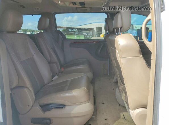 2C4RC1GG5GR191633 2016 CHRYSLER TOWN Белый 
