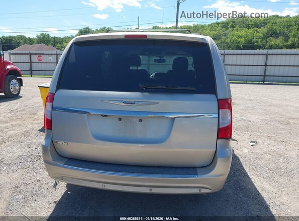 2C4RC1GG5GR207068 2016 CHRYSLER TOWN & COUNTRY Коричневый 