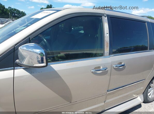 2C4RC1GG5GR207068 2016 CHRYSLER TOWN & COUNTRY Коричневый 