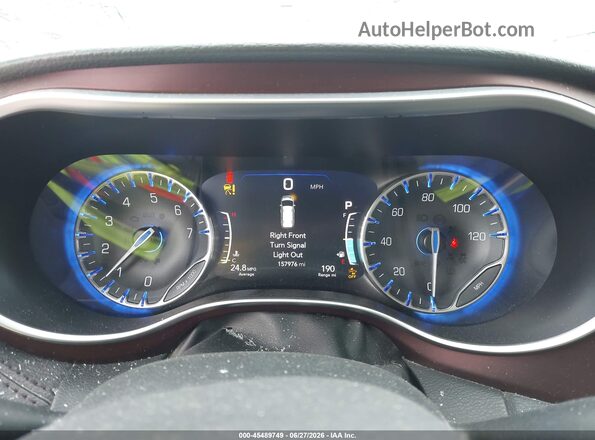 2C4RC1GG5HR620108 2017 CHRYSLER PACIFICA Silver უკანა სავარძლების ხედი