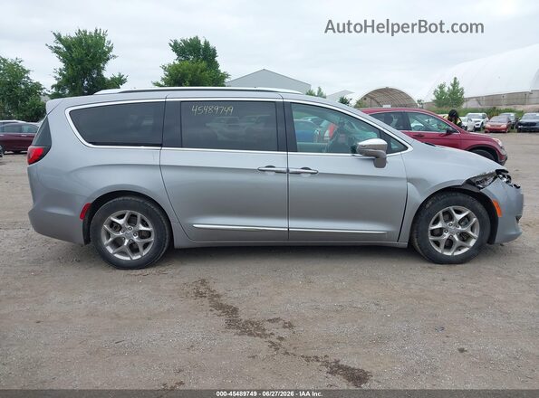 2C4RC1GG5HR620108 2017 CHRYSLER PACIFICA Silver უკანა სალონის ხედი