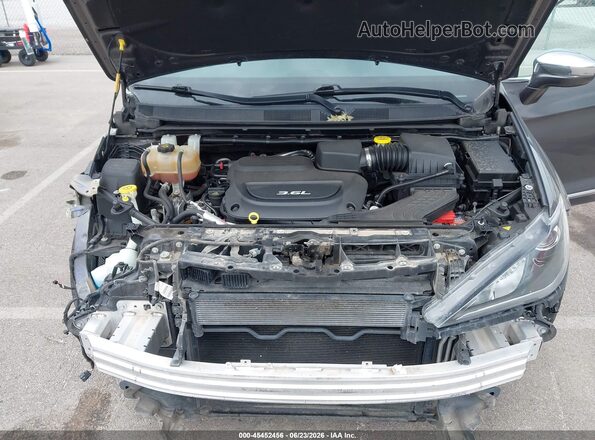 2C4RC1GG5HR759896 2017 CHRYSLER PACIFICA Gray Rear view