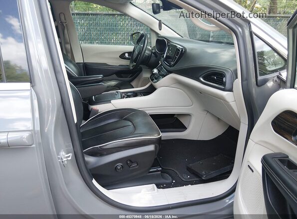 2C4RC1GG5NR198157 2022 CHRYSLER PACIFICA Gray წინა სალონის ხედი