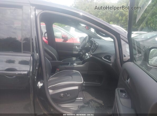 2C4RC1GG6VR552395 2027 CHRYSLER PACIFICA Black Widok wnętrza z przodu