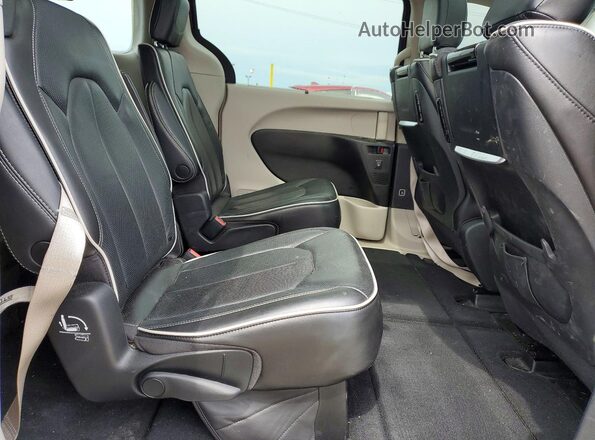 2C4RC1GG7PR501118 2023 CHRYSLER PACIFICA Burgundy Widok wnętrza z tyłu